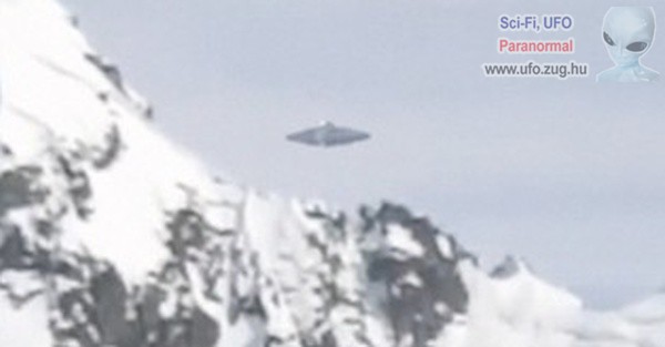 Gumicsónakból videózták le az UFO-t az Antarktiszon