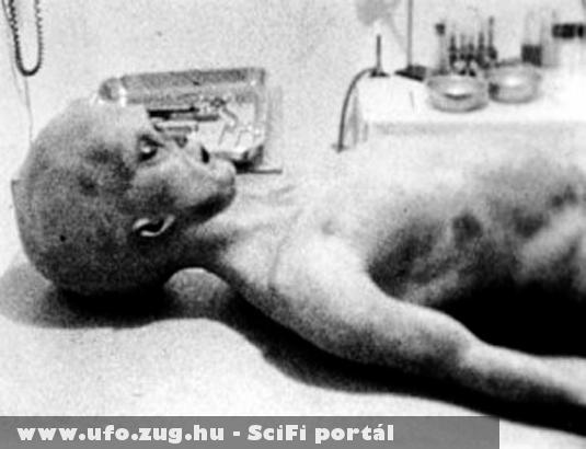 Állítólag 1947-ben egy ufó zuhant le Új-Mexikóban, a benne talált lényeket felboncolták