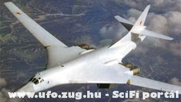 Orosz nehéz bombázó TU-160as.