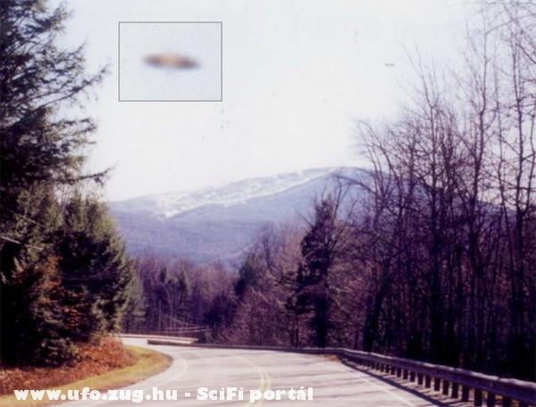 USA 2003 UFO a hegyek felett
